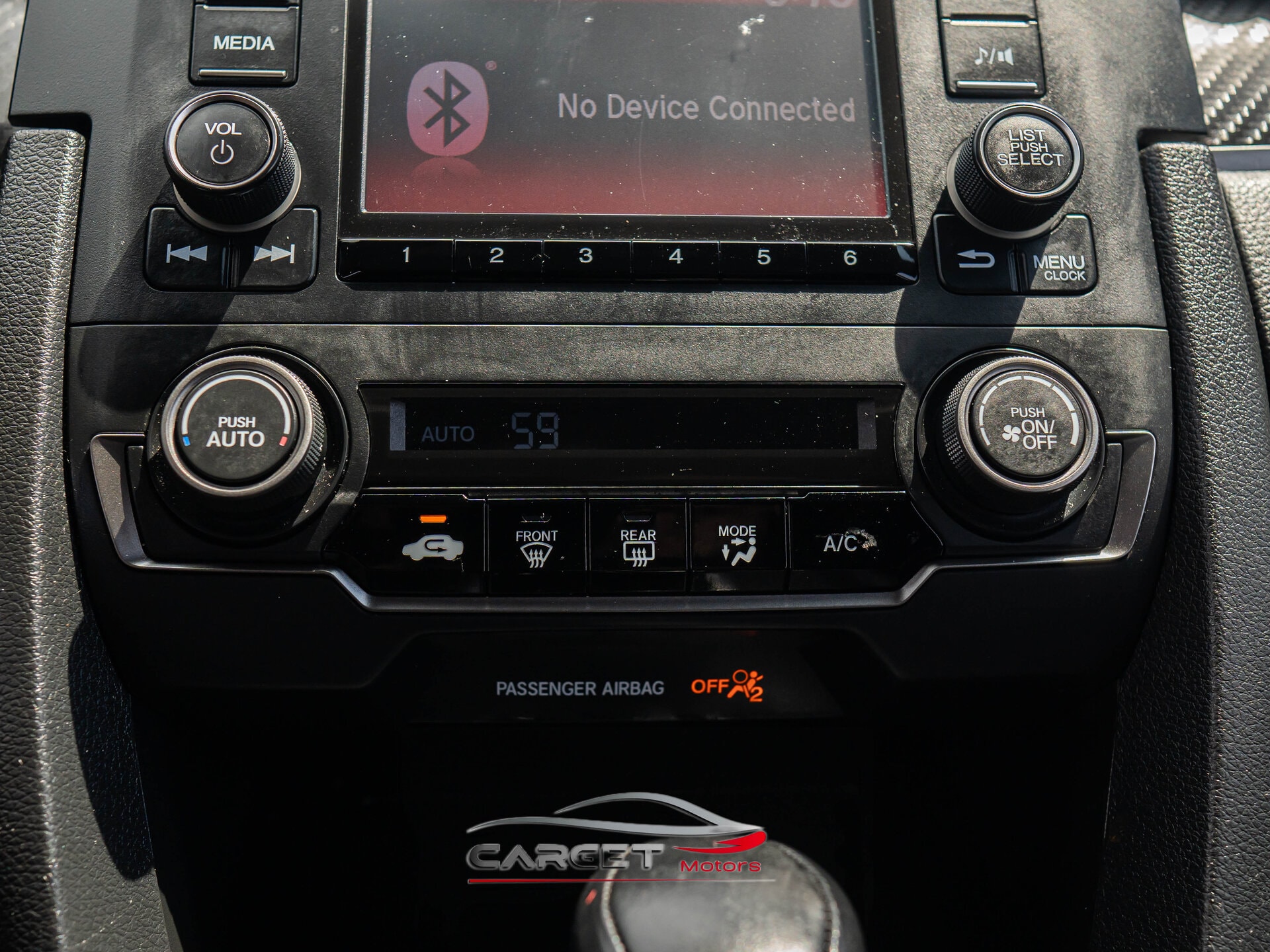 Vehicle image 28 of 46