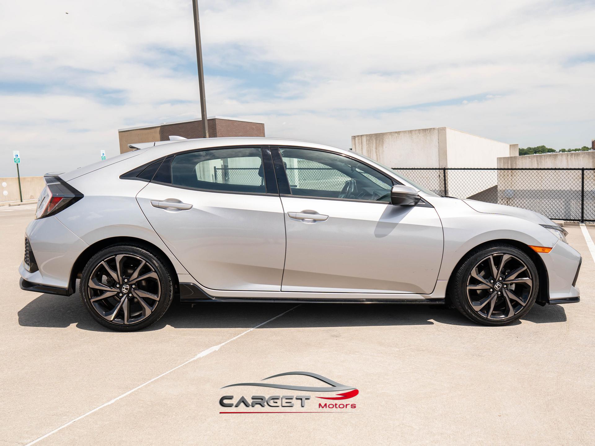 Vehicle image 6 of 46