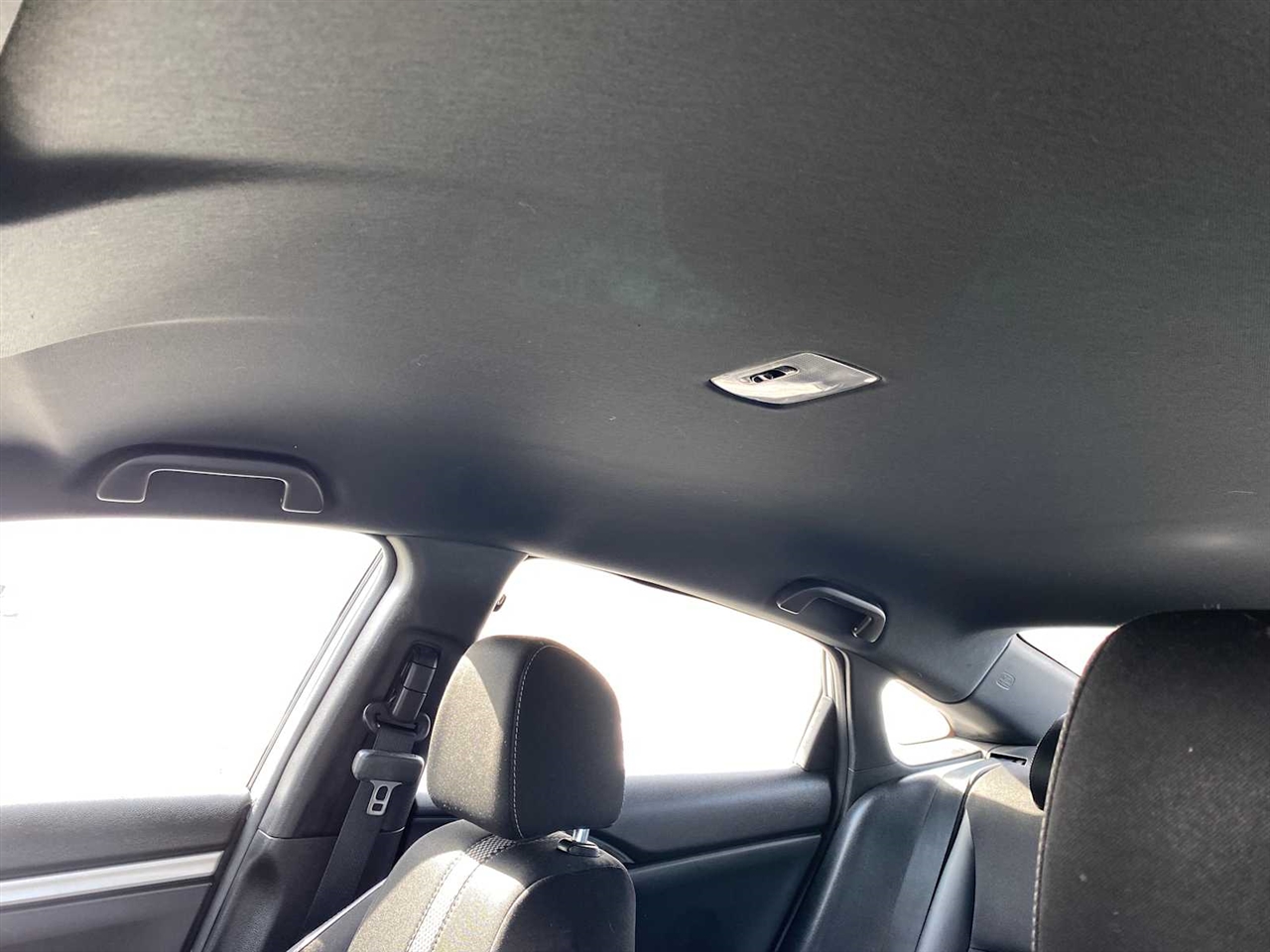 2019 Honda Civic Sport Image 17 of 36