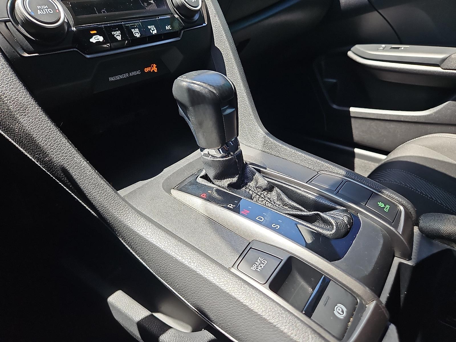 Vehicle image 15 of 20