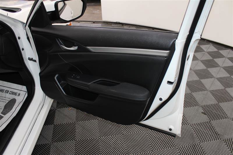 2019 Honda Civic LX Image 31 of 38