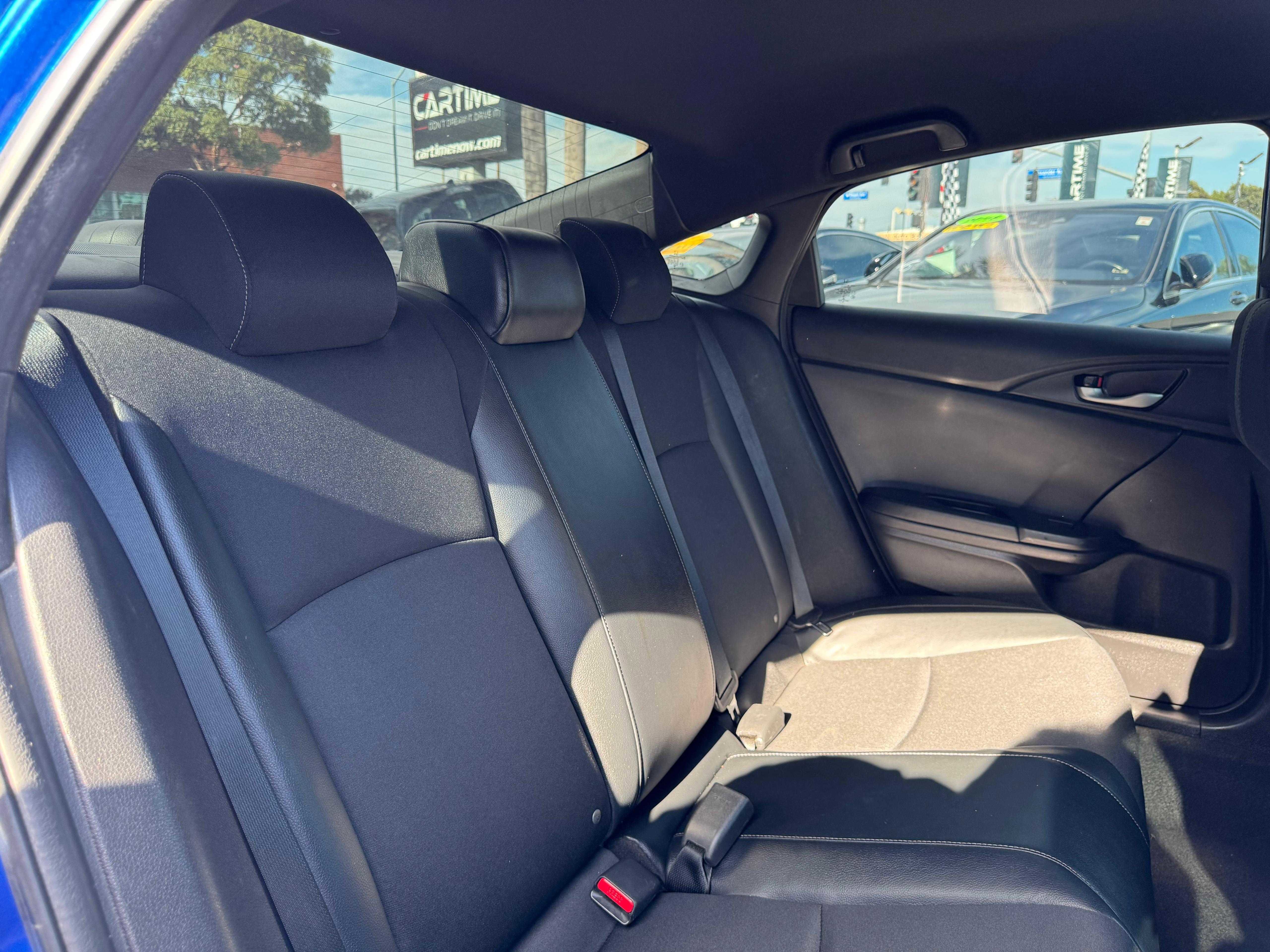 Vehicle image 40 of 65