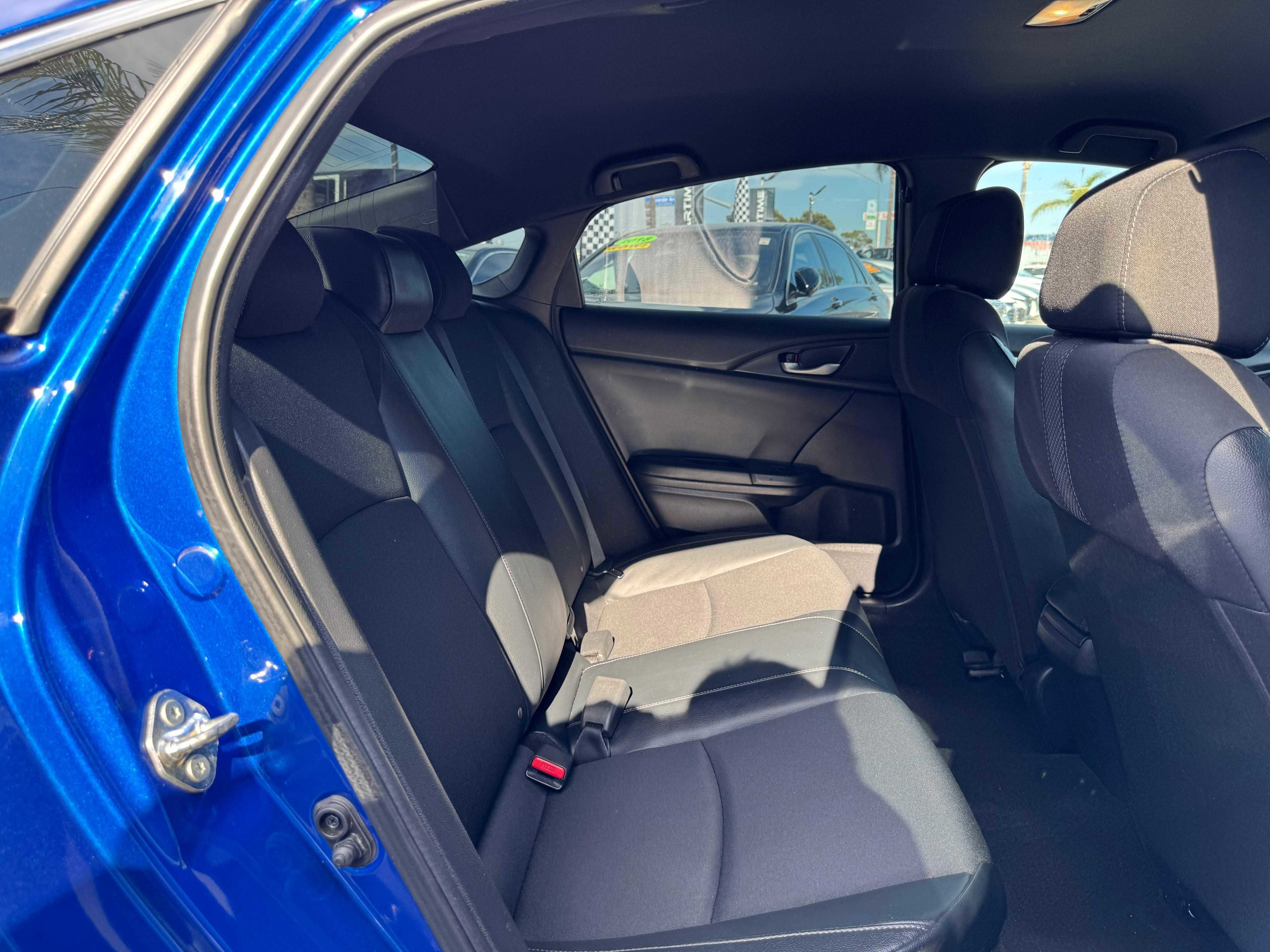 Vehicle image 38 of 65