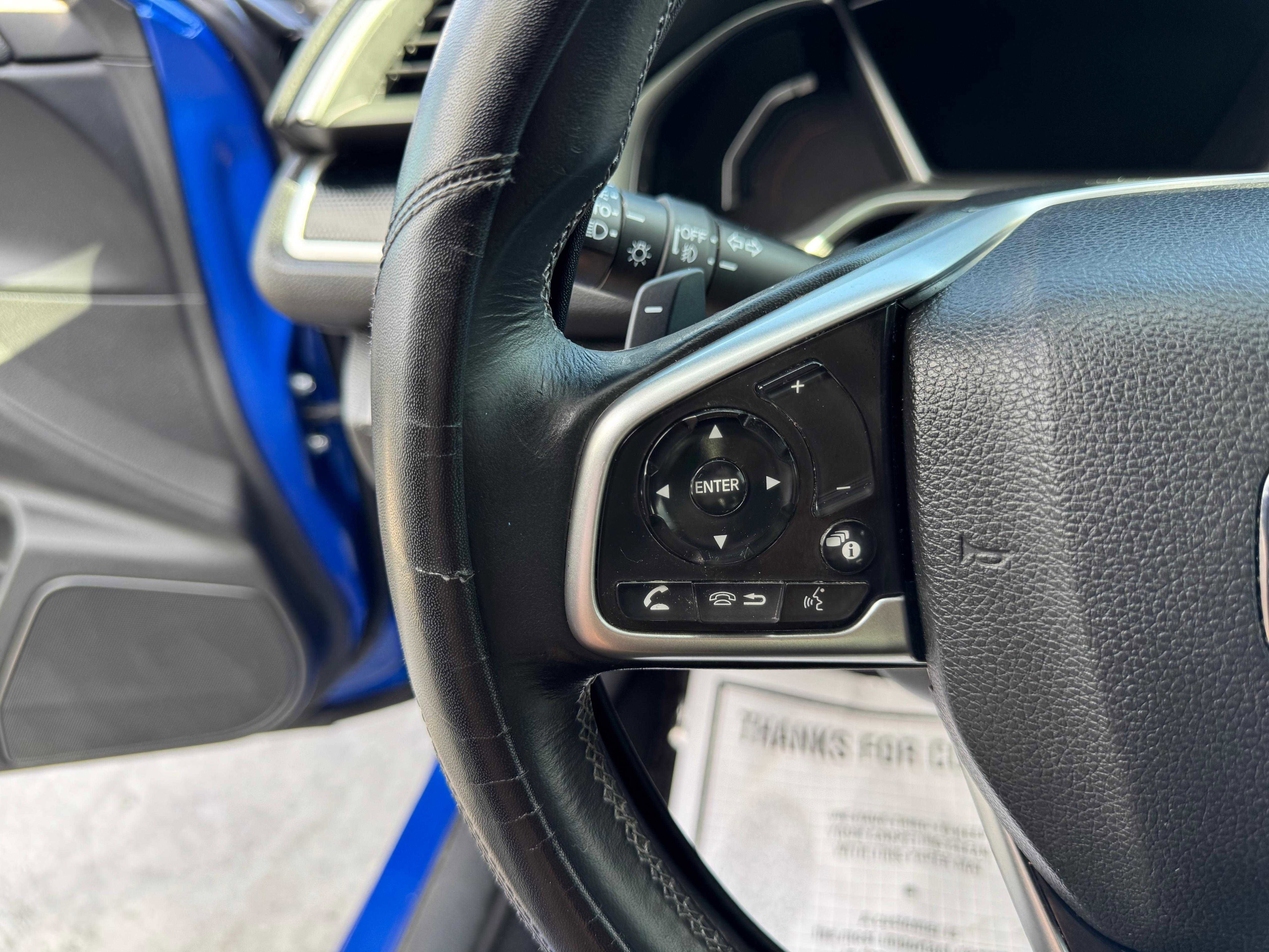 Vehicle image 29 of 65