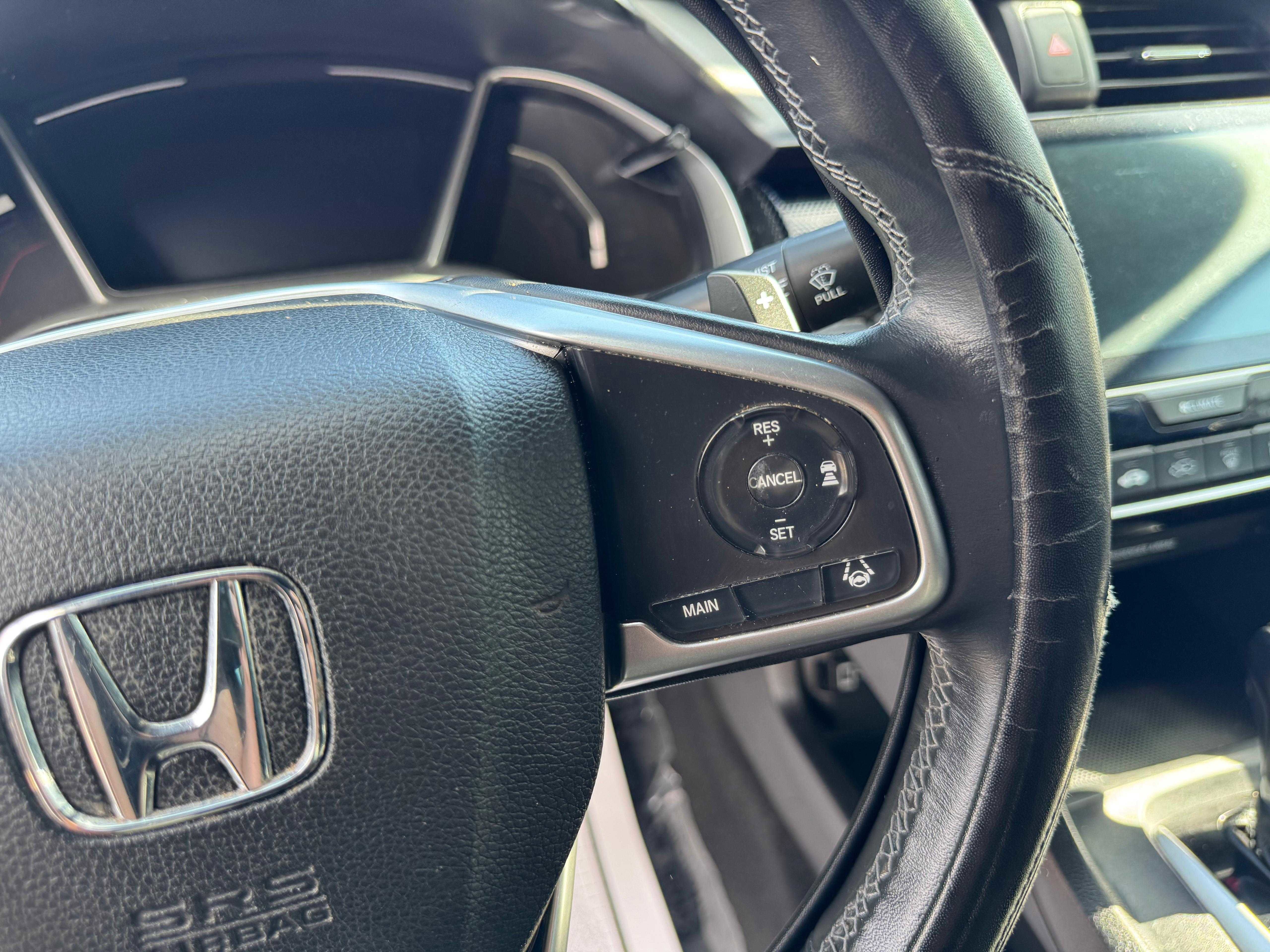Vehicle image 27 of 65