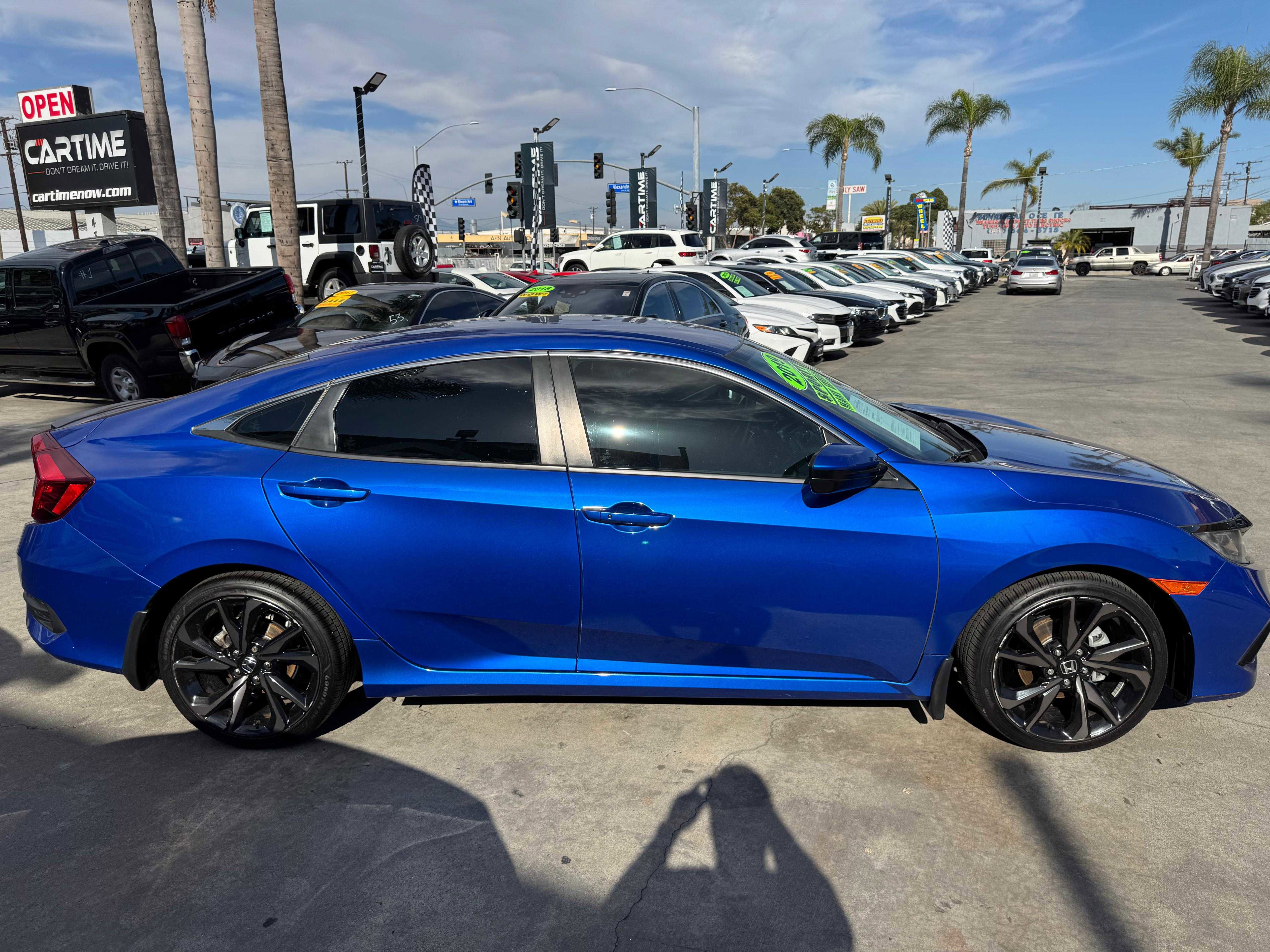 Vehicle image 8 of 65
