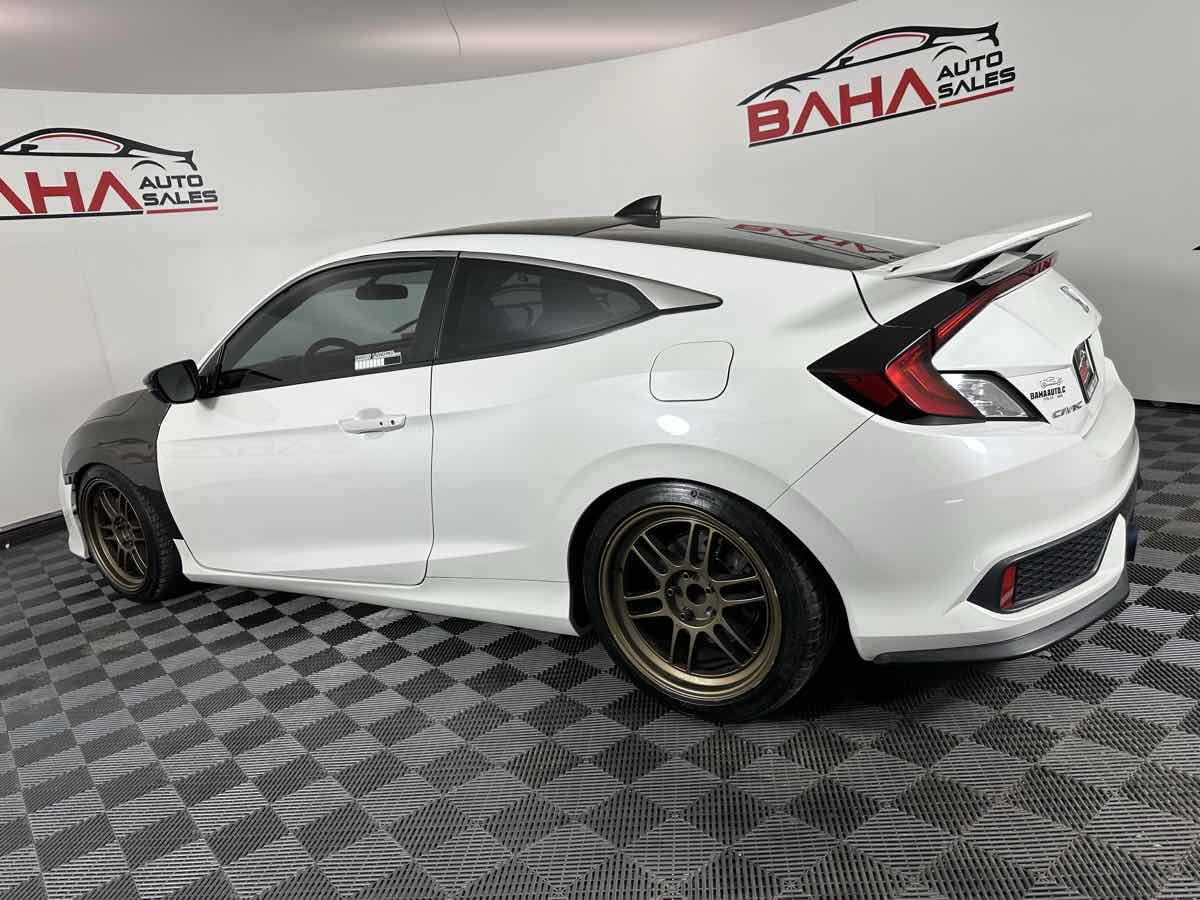 Vehicle image 14 of 39