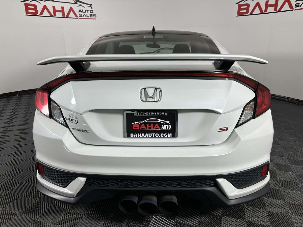 Vehicle image 11 of 39