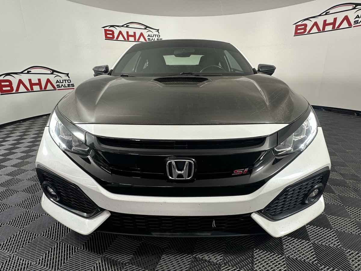 Vehicle image 5 of 39