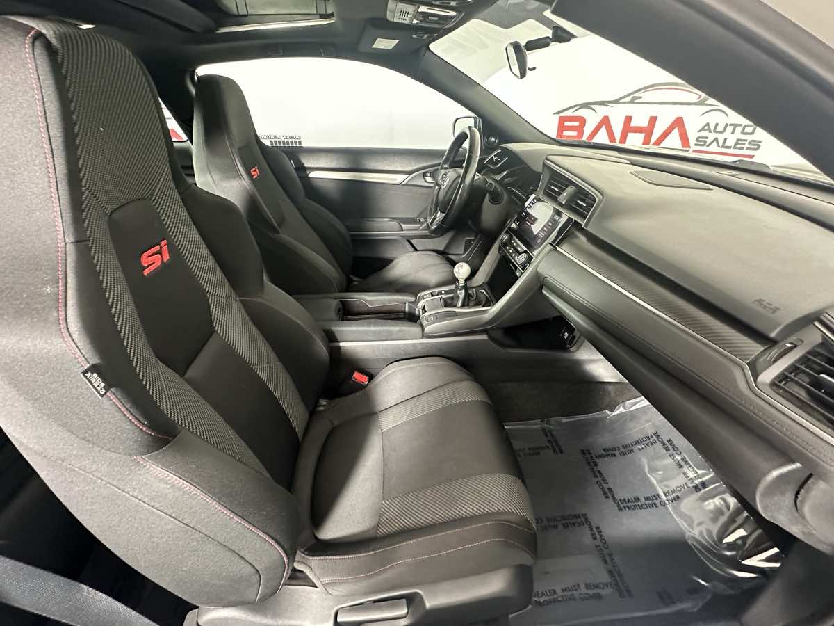 Vehicle image 20 of 39
