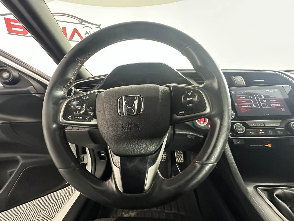 Vehicle image 26 of 39