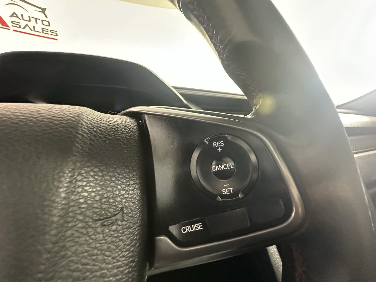 Vehicle image 28 of 39