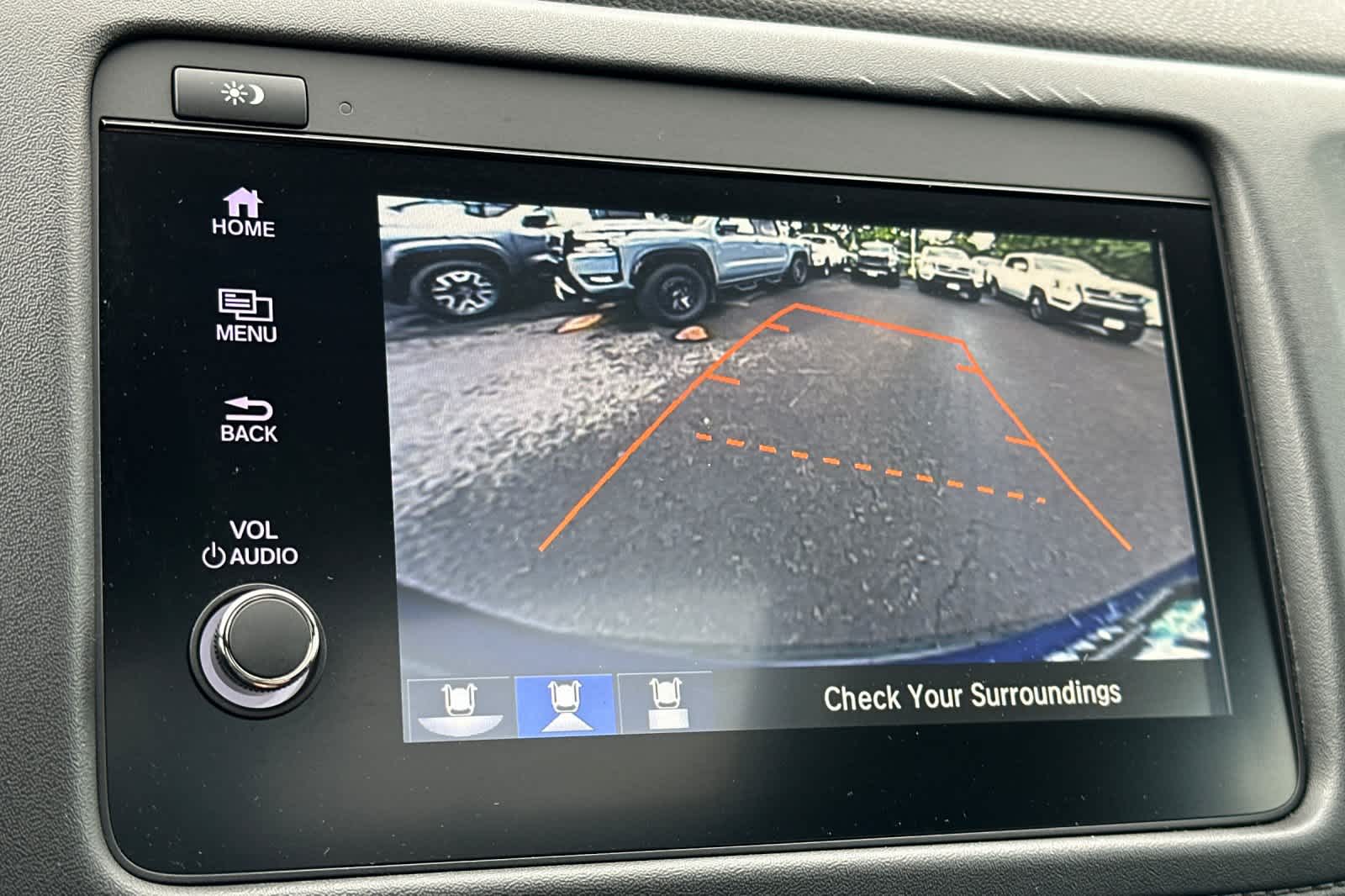 Vehicle image 20 of 29