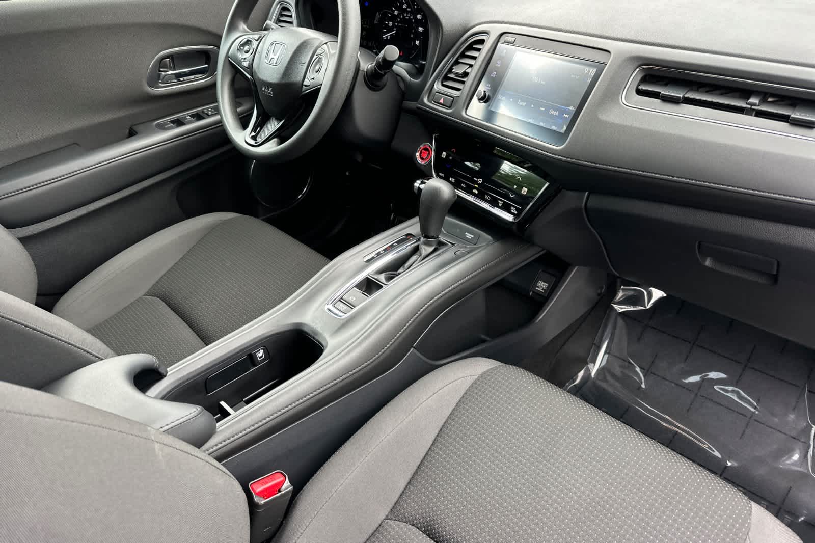 Vehicle image 17 of 29