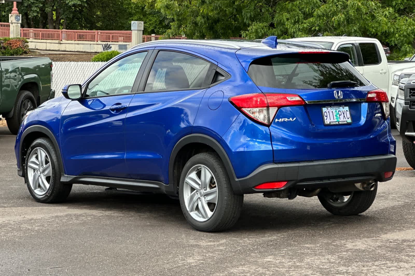 Vehicle image 8 of 29