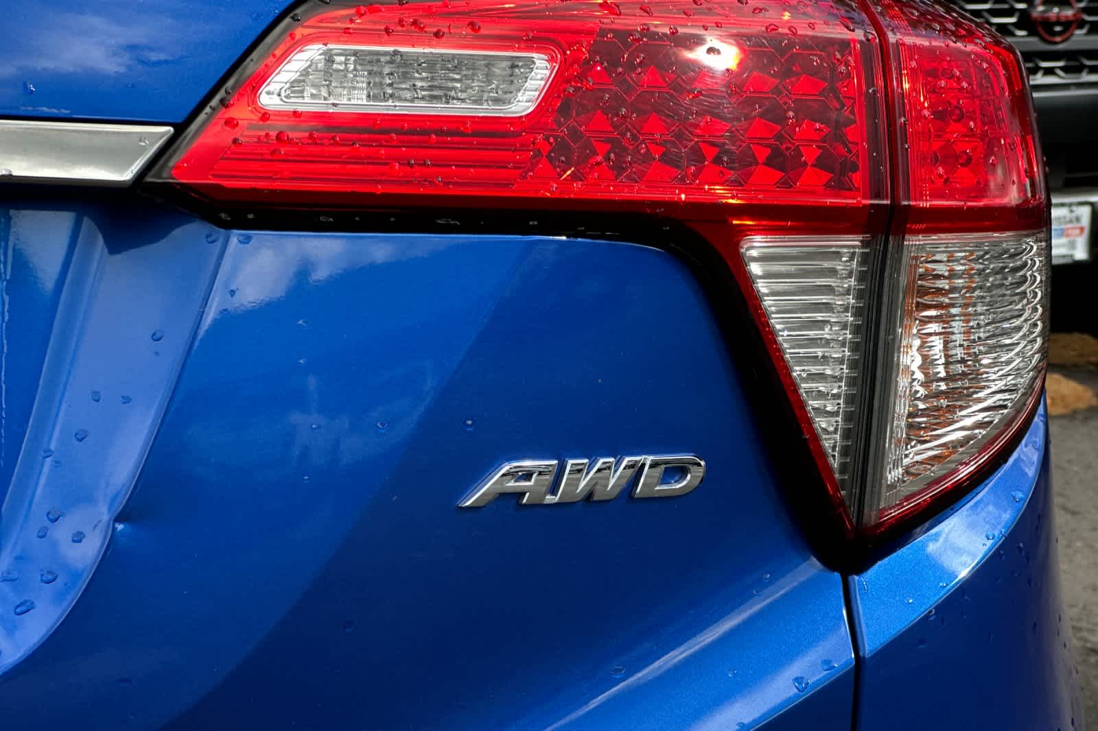 Vehicle image 28 of 29