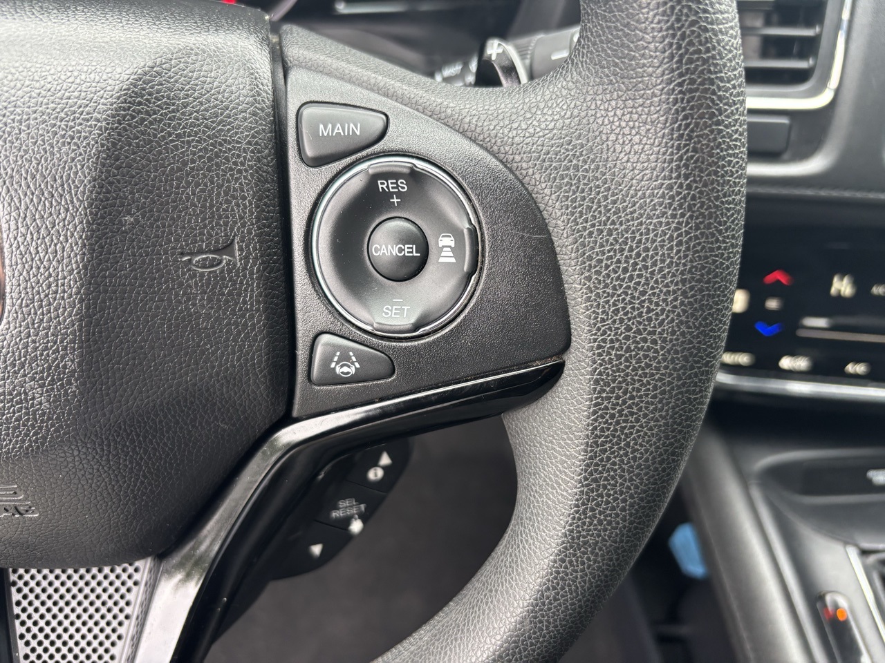 Vehicle image 11 of 20