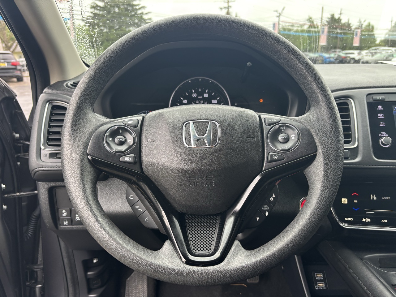 Vehicle image 9 of 20