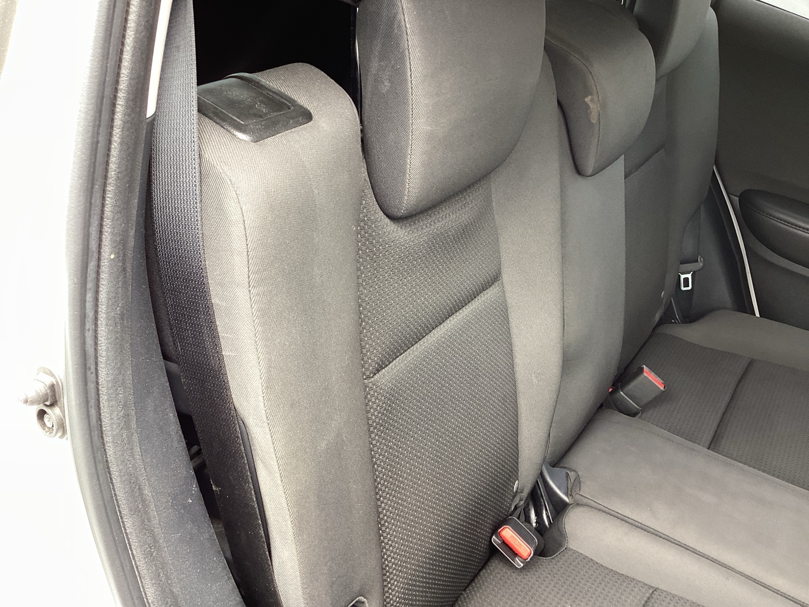 Vehicle image 24 of 32