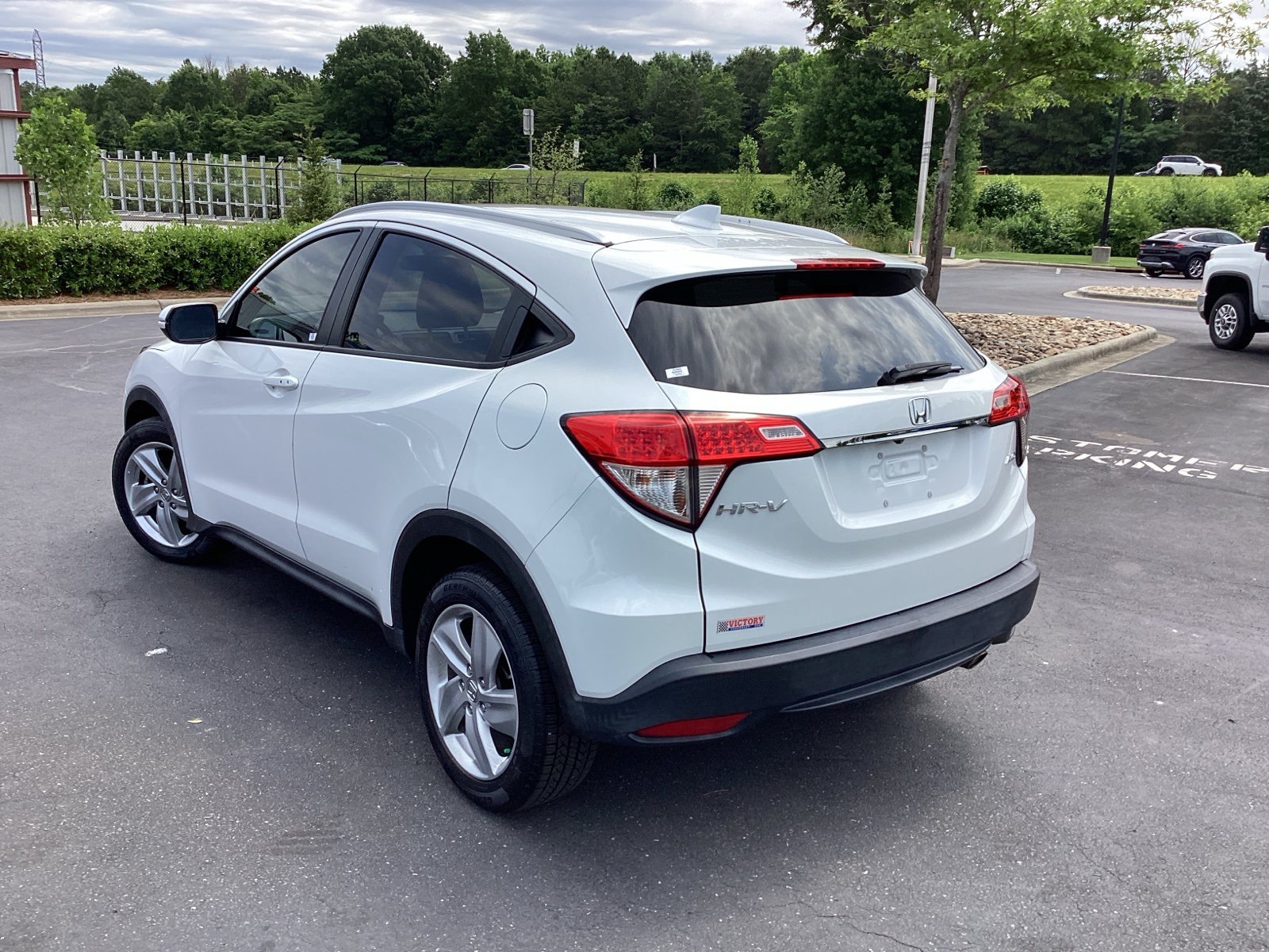 Vehicle image 6 of 32