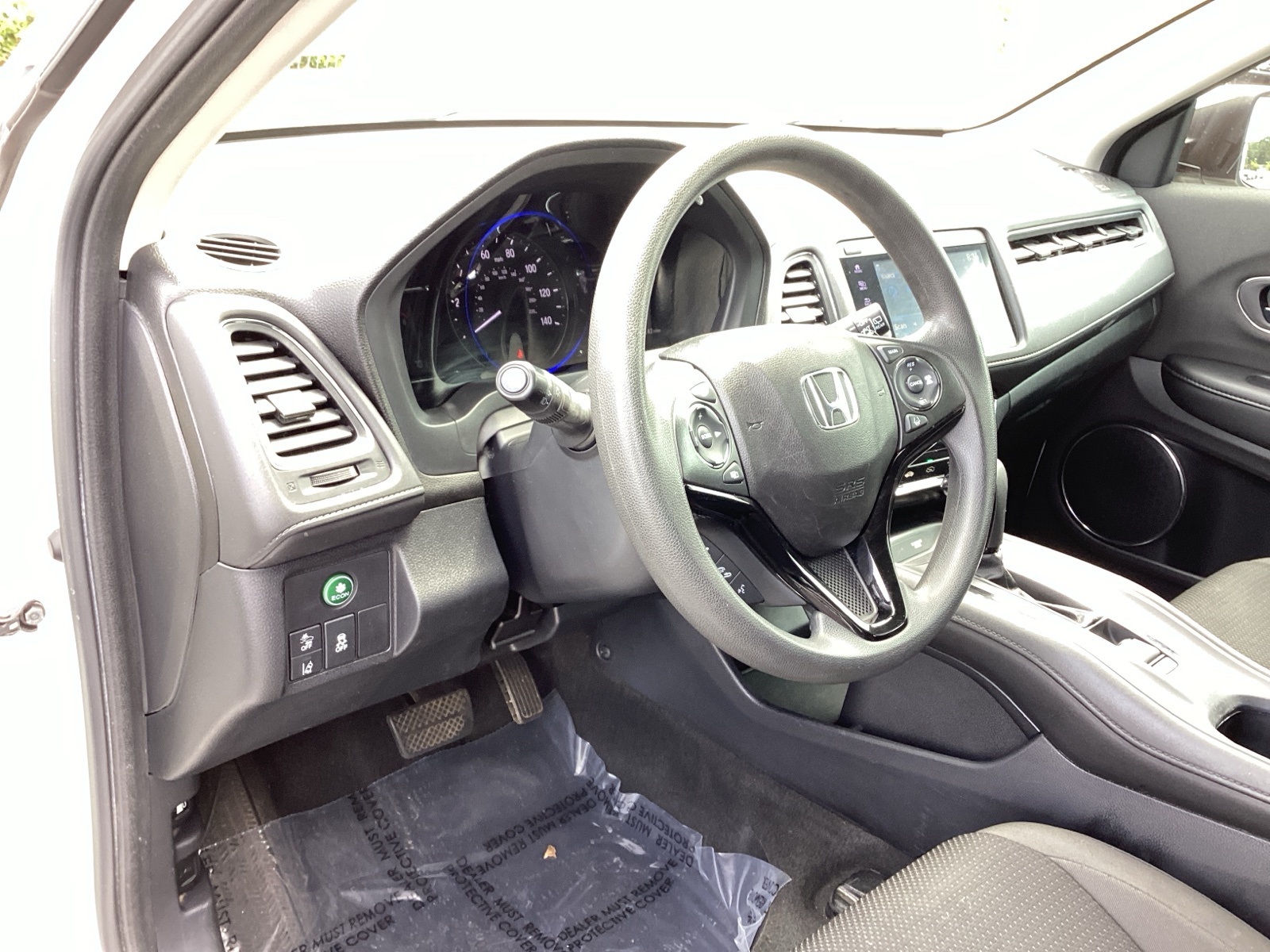 Vehicle image 11 of 32