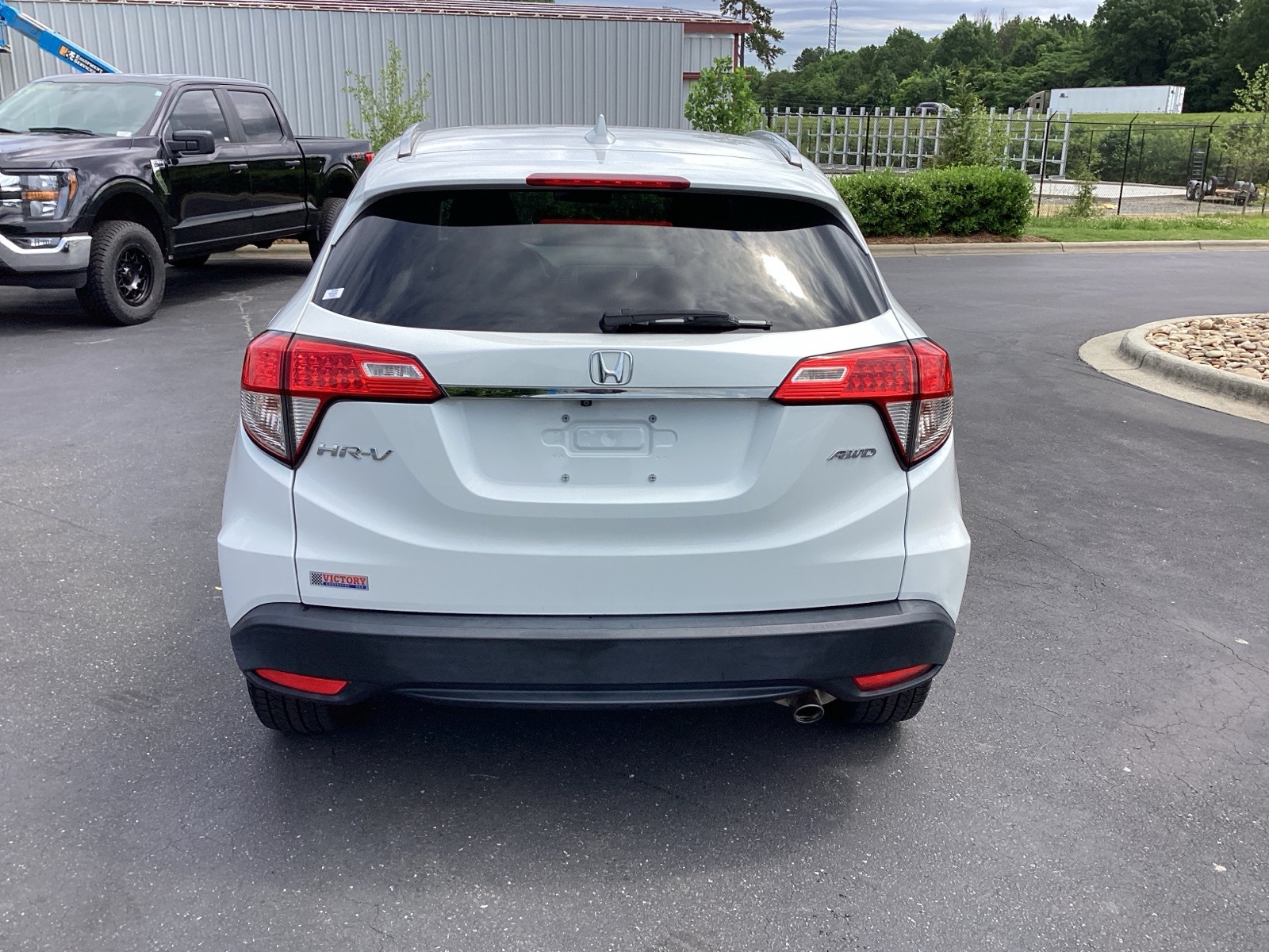 Vehicle image 5 of 32