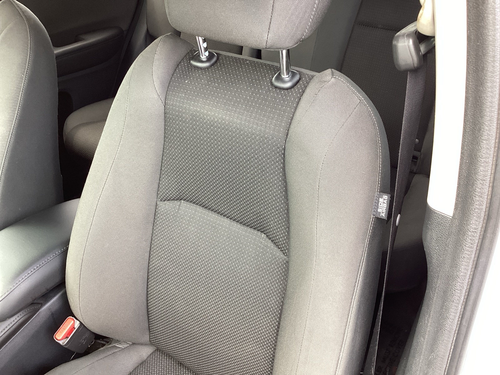 Vehicle image 13 of 32