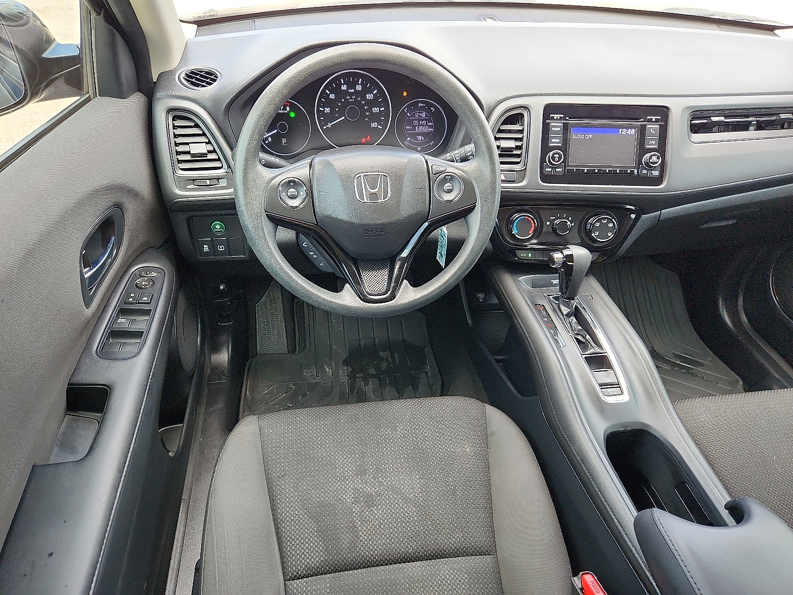 Vehicle image 10 of 20