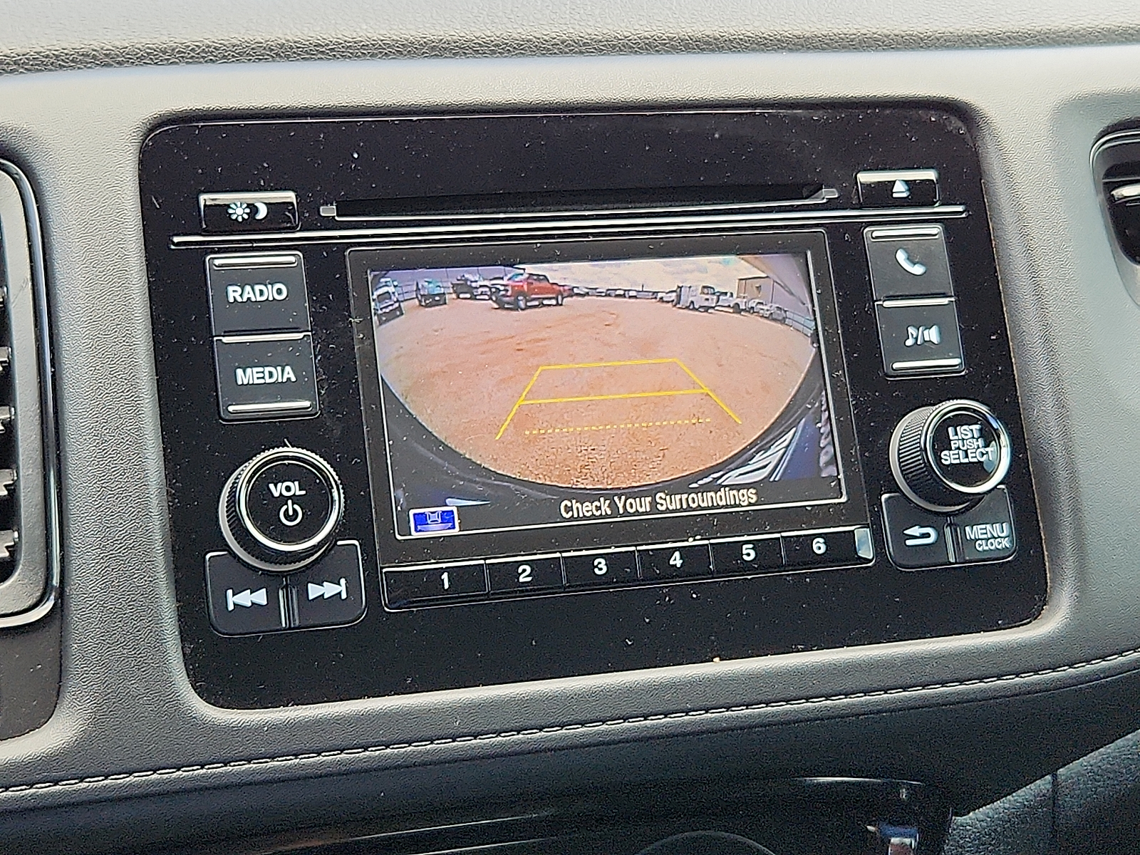 Vehicle image 11 of 20