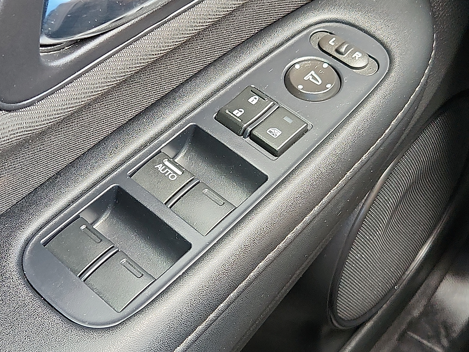 Vehicle image 19 of 20