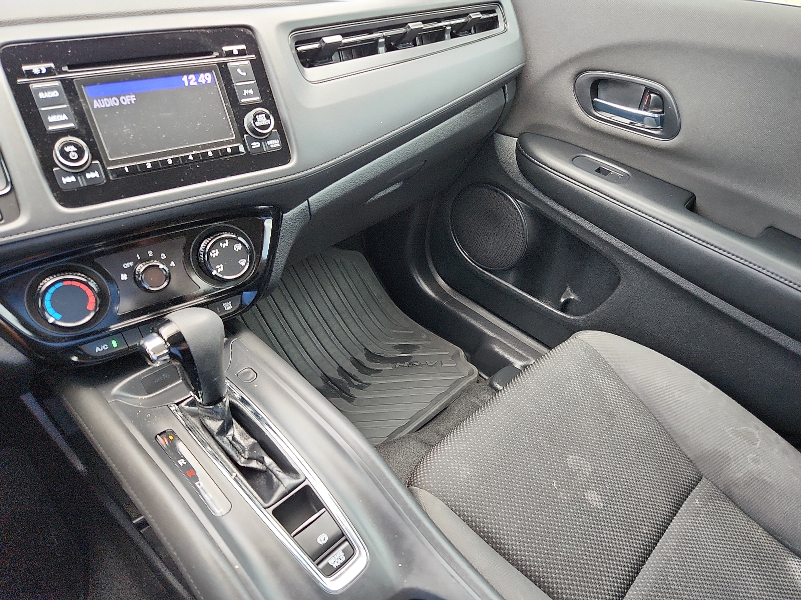 Vehicle image 12 of 20