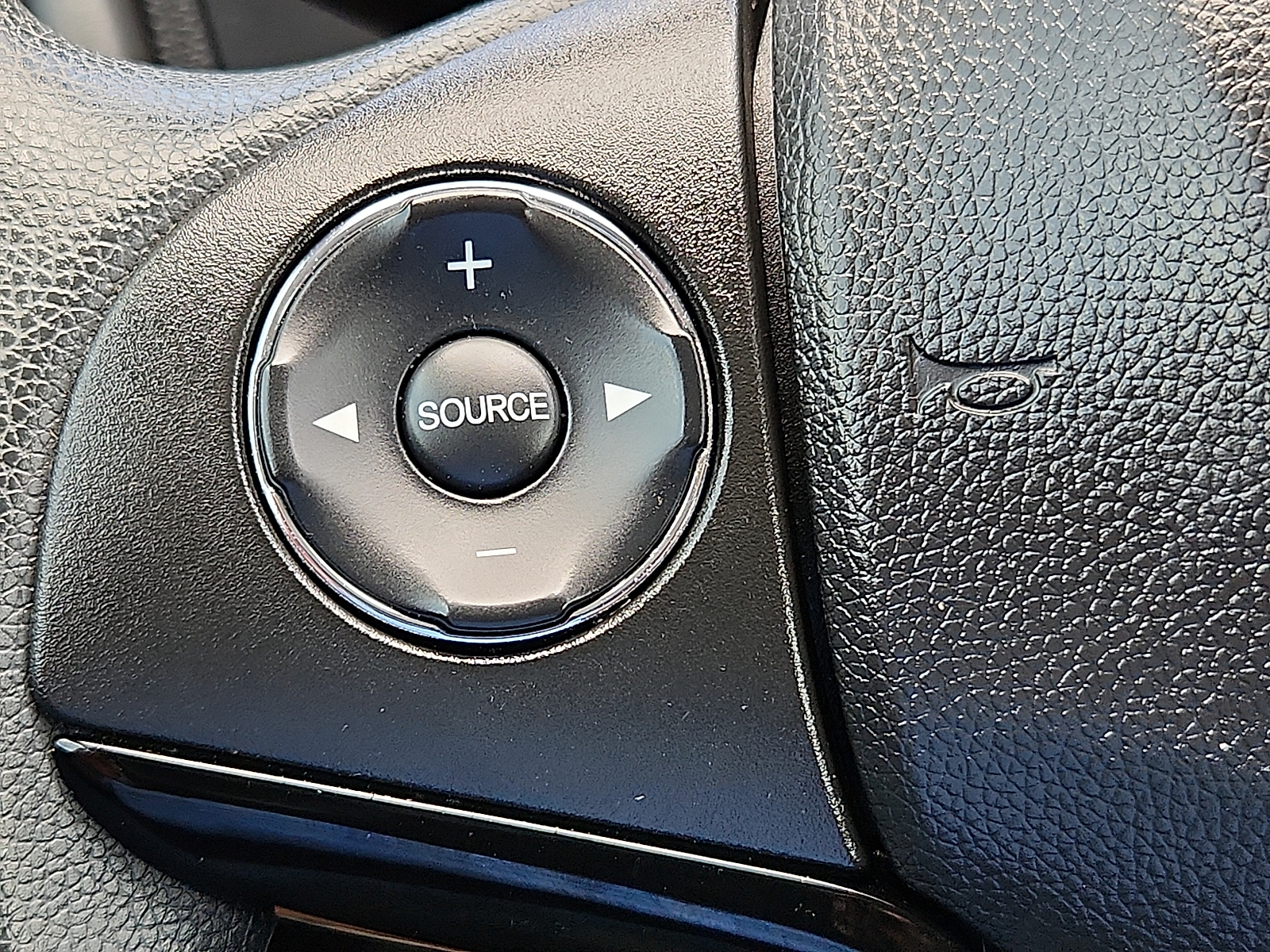 Vehicle image 16 of 20