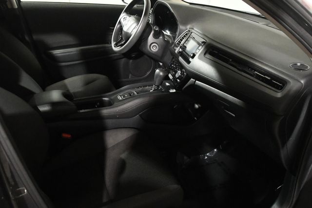 Vehicle image 9 of 24
