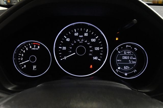 Vehicle image 20 of 24