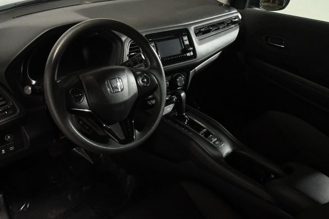 Vehicle image 8 of 24