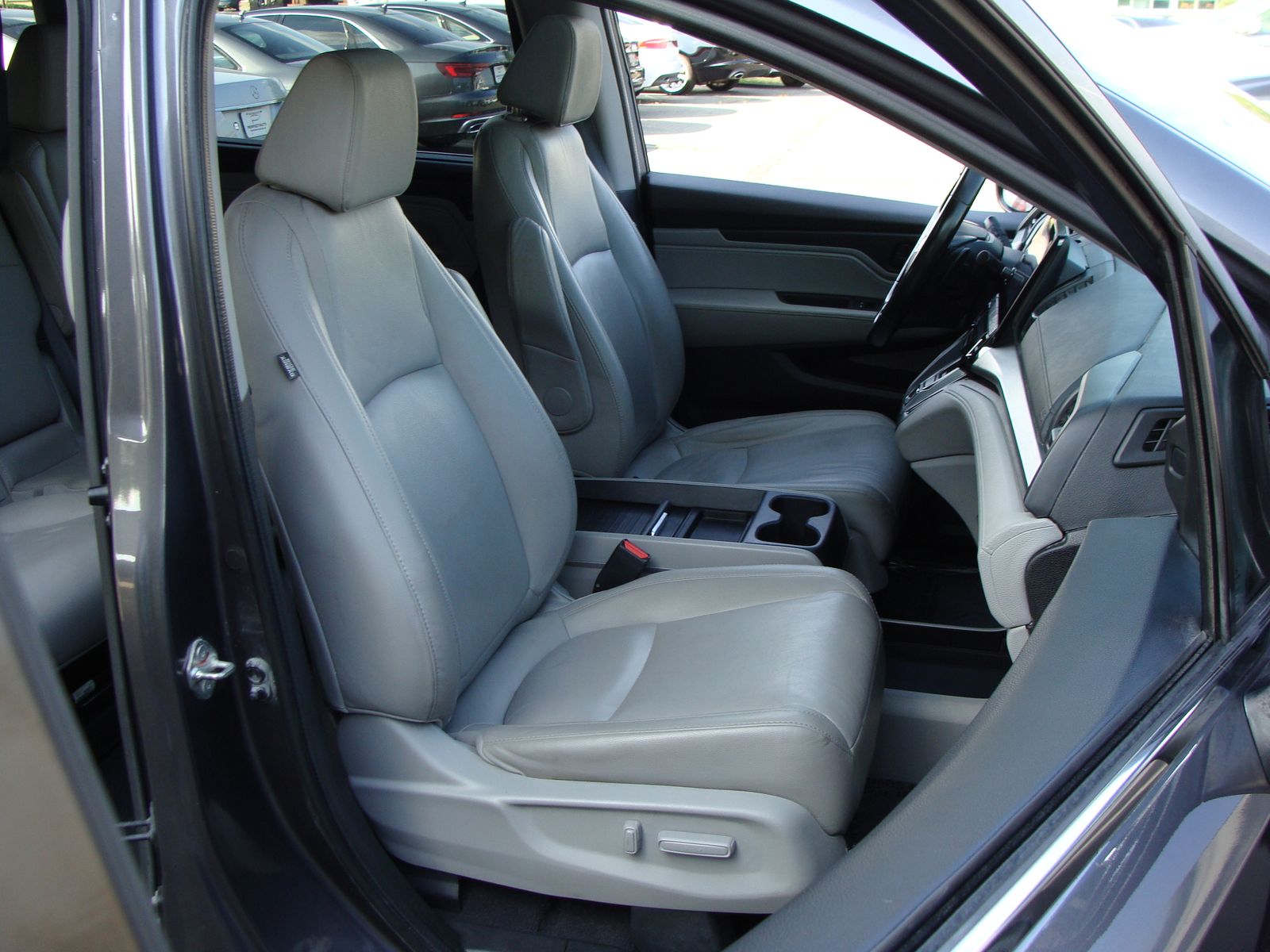 2019 Honda Odyssey EX-L Image 15 of 50