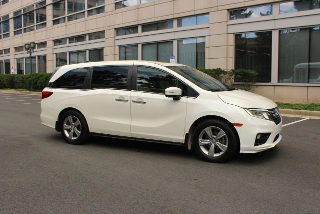 2019 Honda Odyssey EX-L Image 3 of 26