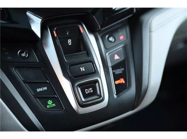 Vehicle image 42 of 44