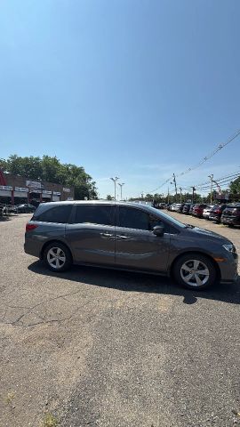 Vehicle image 3 of 19