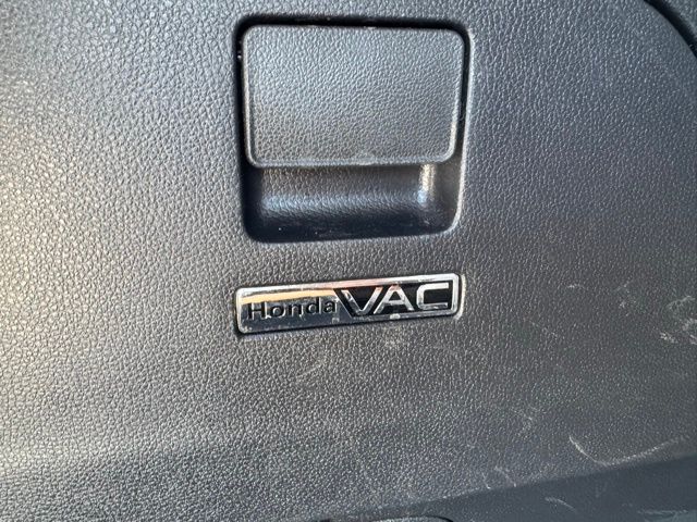 Vehicle image 22 of 52