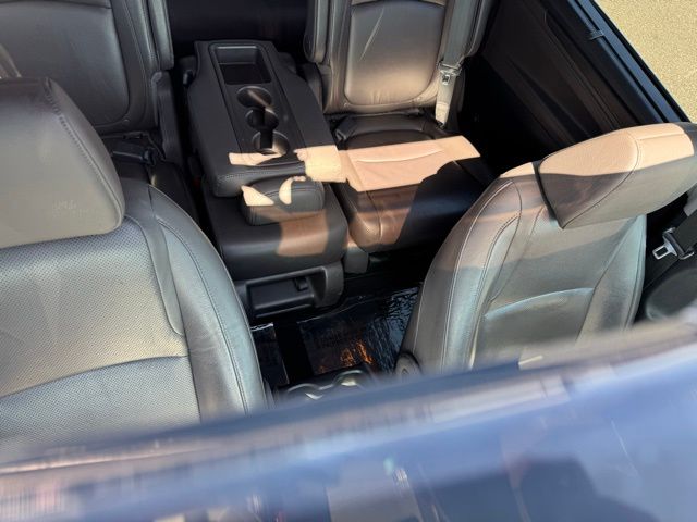 Vehicle image 12 of 52