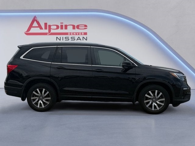 Vehicle image 5 of 20
