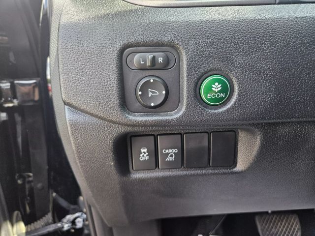Vehicle image 67 of 77