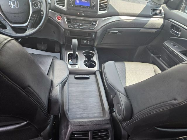 Vehicle image 51 of 77