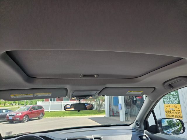 Vehicle image 42 of 77