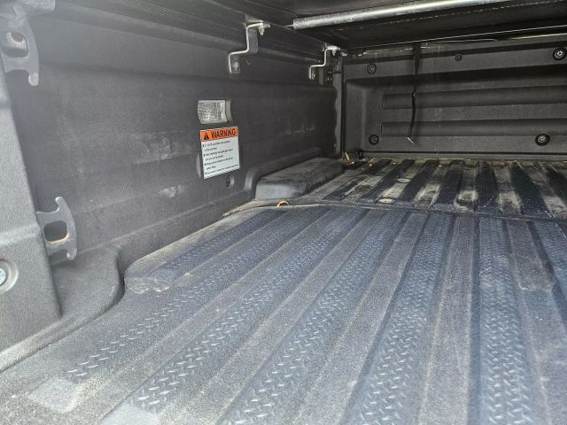 Vehicle image 28 of 77