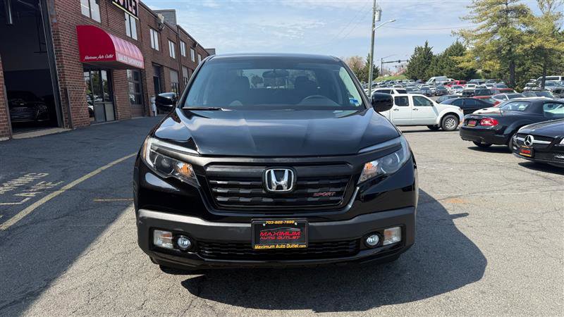 2019 Honda Ridgeline Sport Image 2 of 32