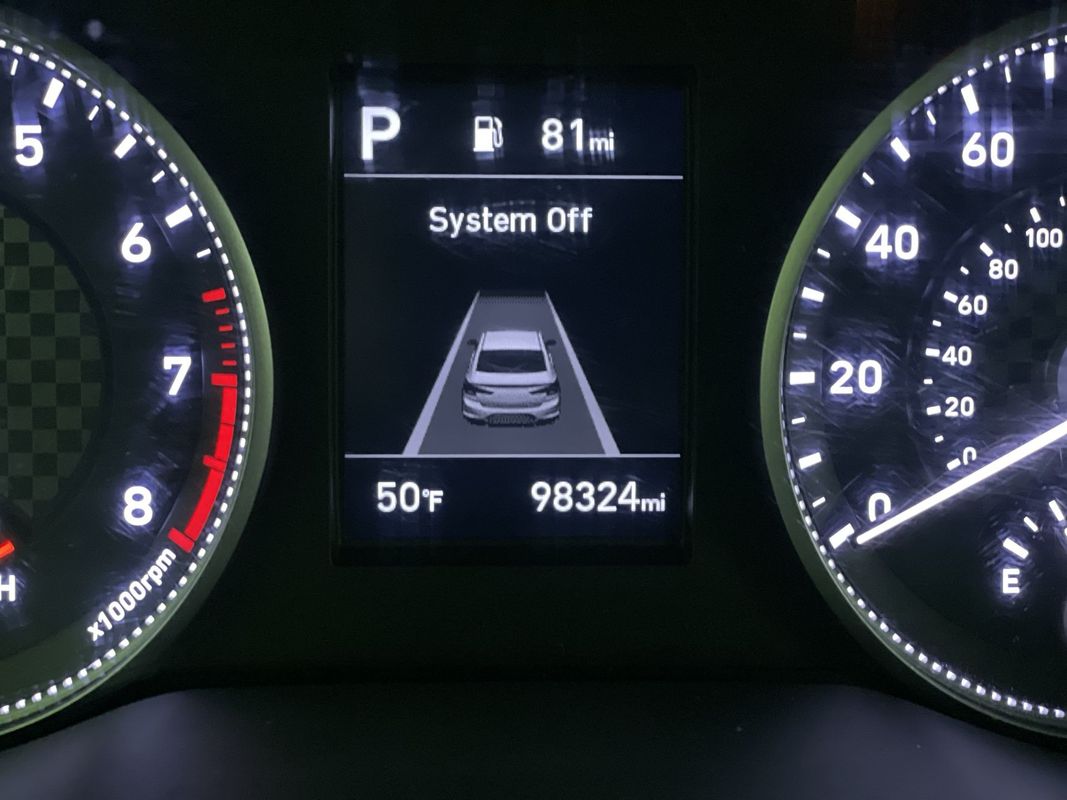 Vehicle image 18 of 28
