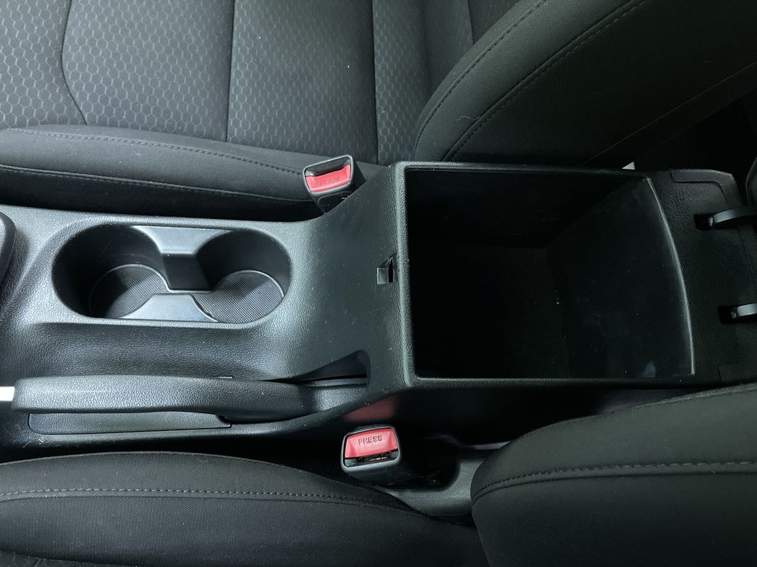Vehicle image 24 of 28