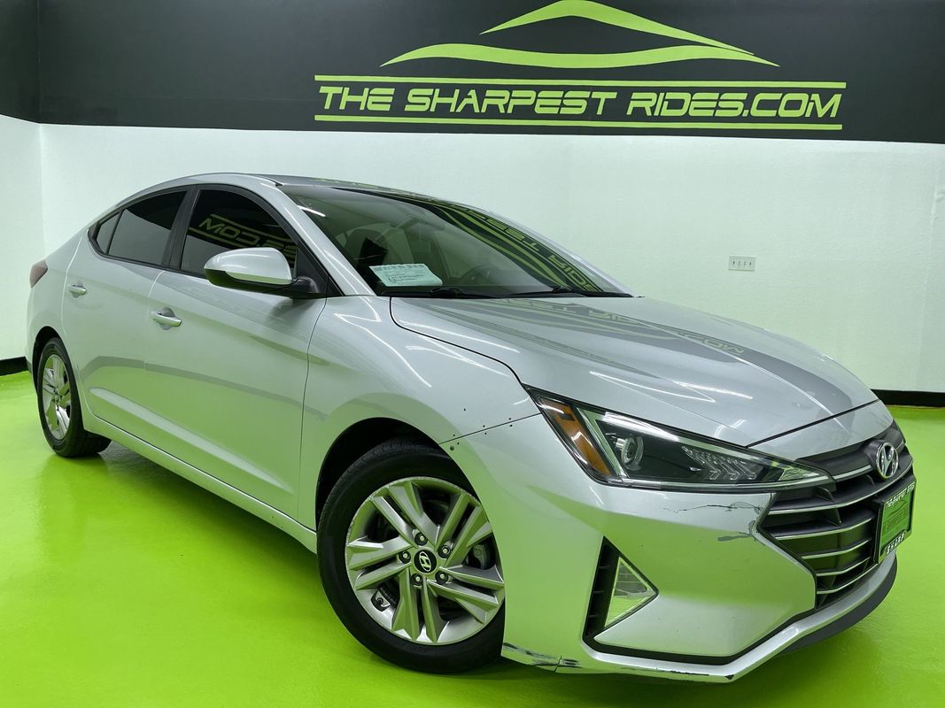 Vehicle image 4 of 28